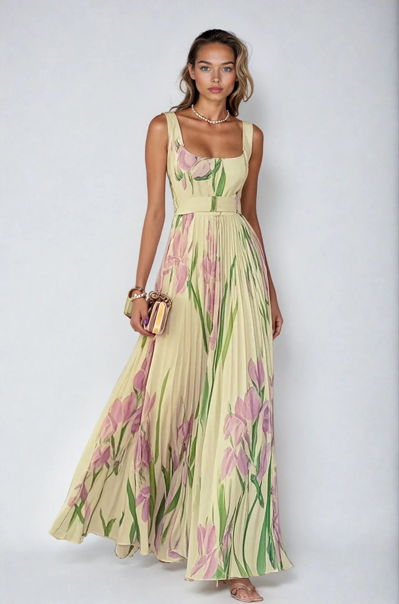 Chiffon | Maxi-sukienka z kwiatami i fałdami