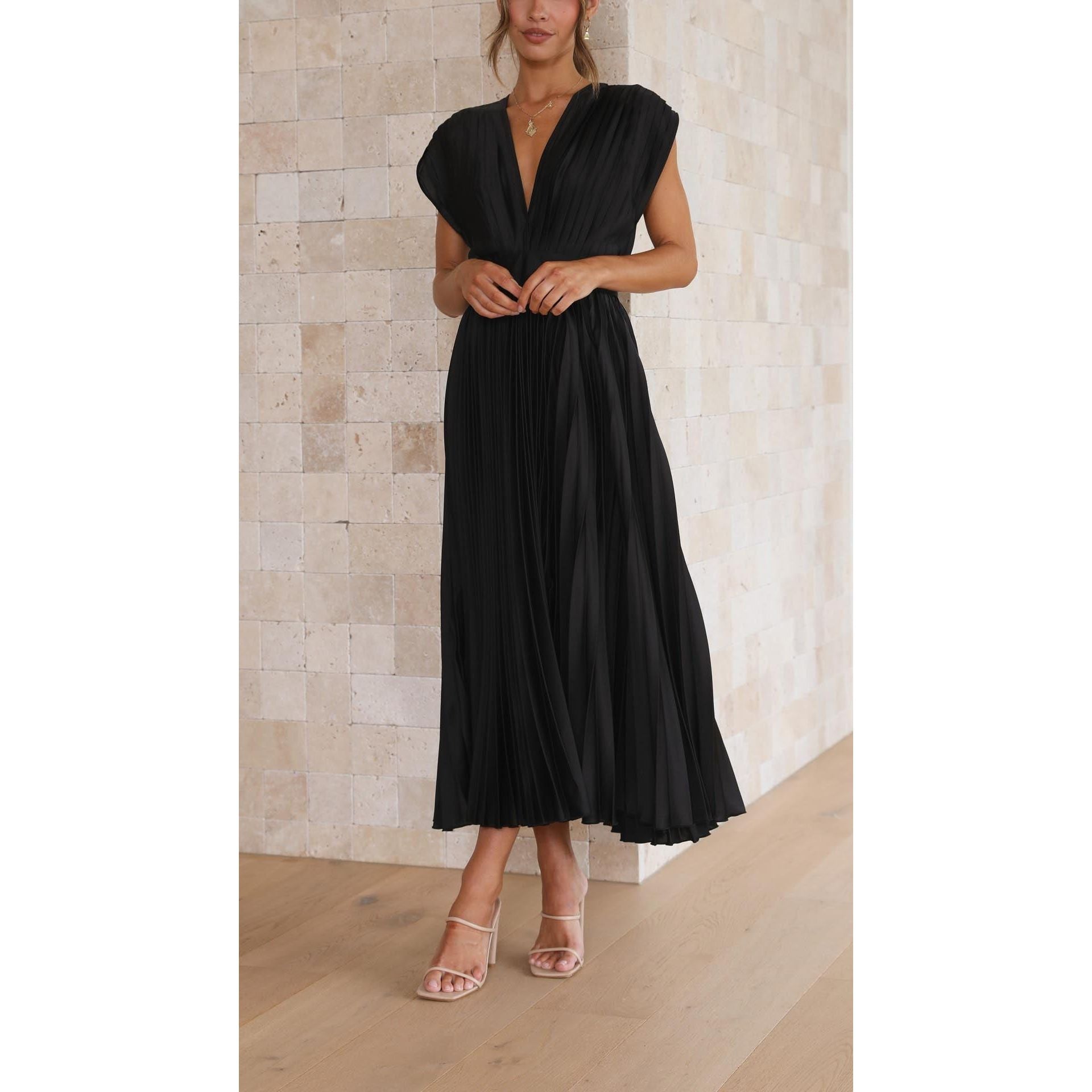 Alexis – Elegancka sukienka plisowana