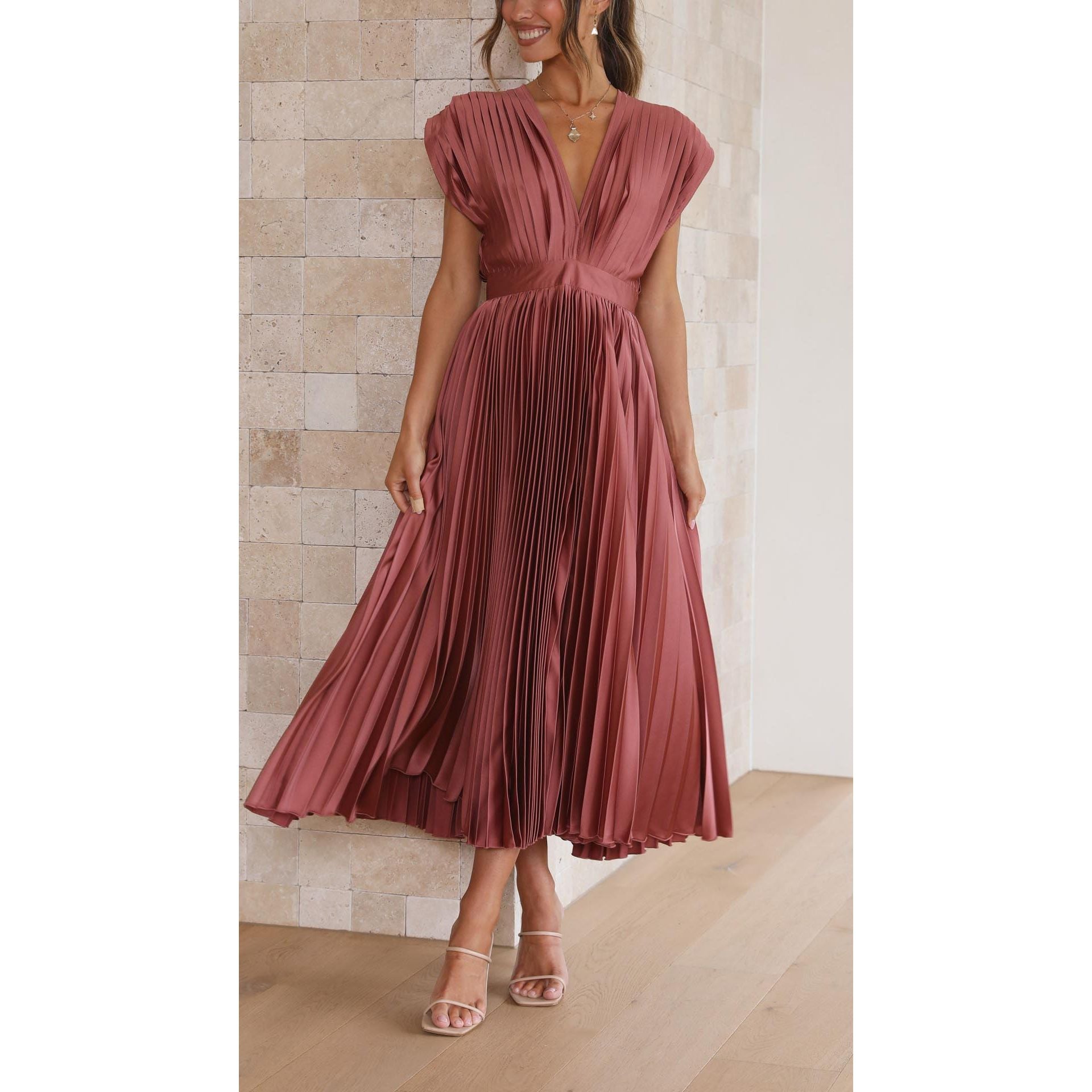 Alexis – Elegancka sukienka plisowana